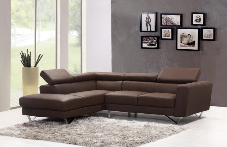 Brown Leather Sectional Sofa in luxury living Room Decor